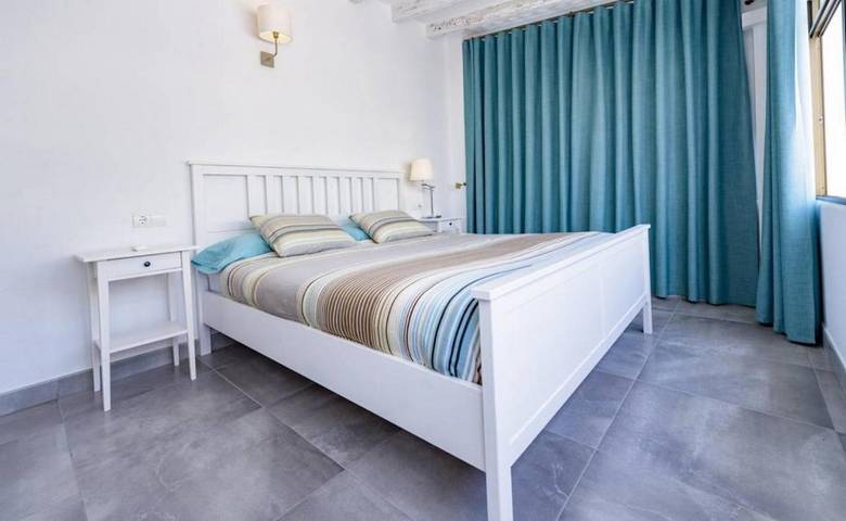 Vakantiewoning voor 2 personen, with Balkon and Terras as well as Tuin and Zwembad in Talamanca