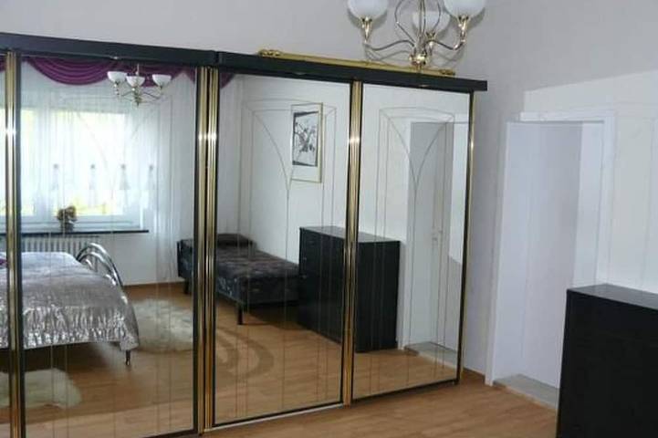 Ferienwohnung für 3 Personen, mit Terrasse und Garten in Zwickau - 2