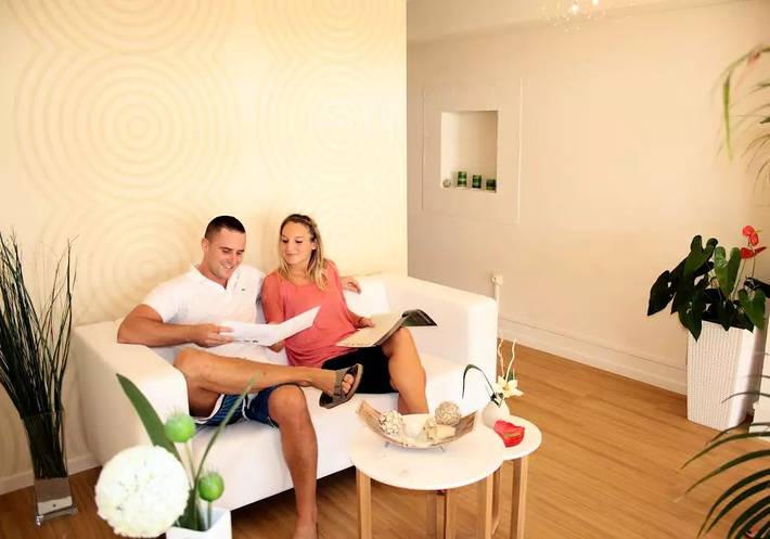 Gîte pour 2 personnes, avec piscine et balcon/terrasse dans Saint-Cyprien-Plage - 3