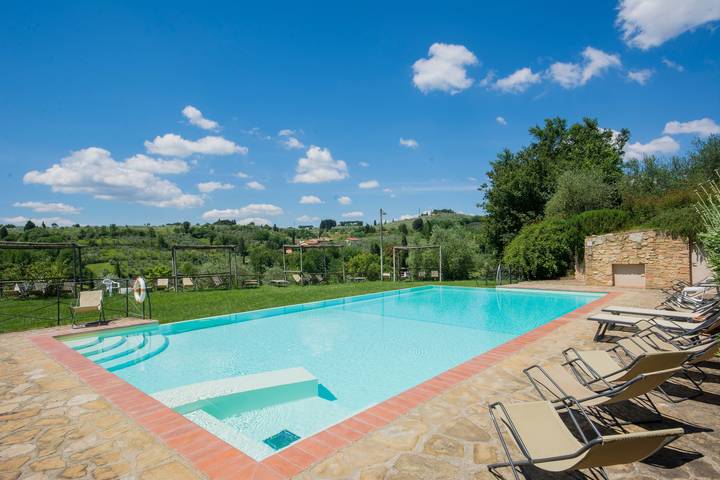 Appartamento per 5 persone, con giardino a Bagno a Ripoli