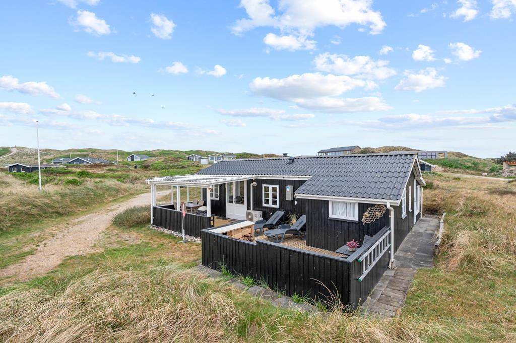 Gemütliches Ferienhaus mit schöner Terrasse für Grillabende in Hvide Sande, Holmsland Klit