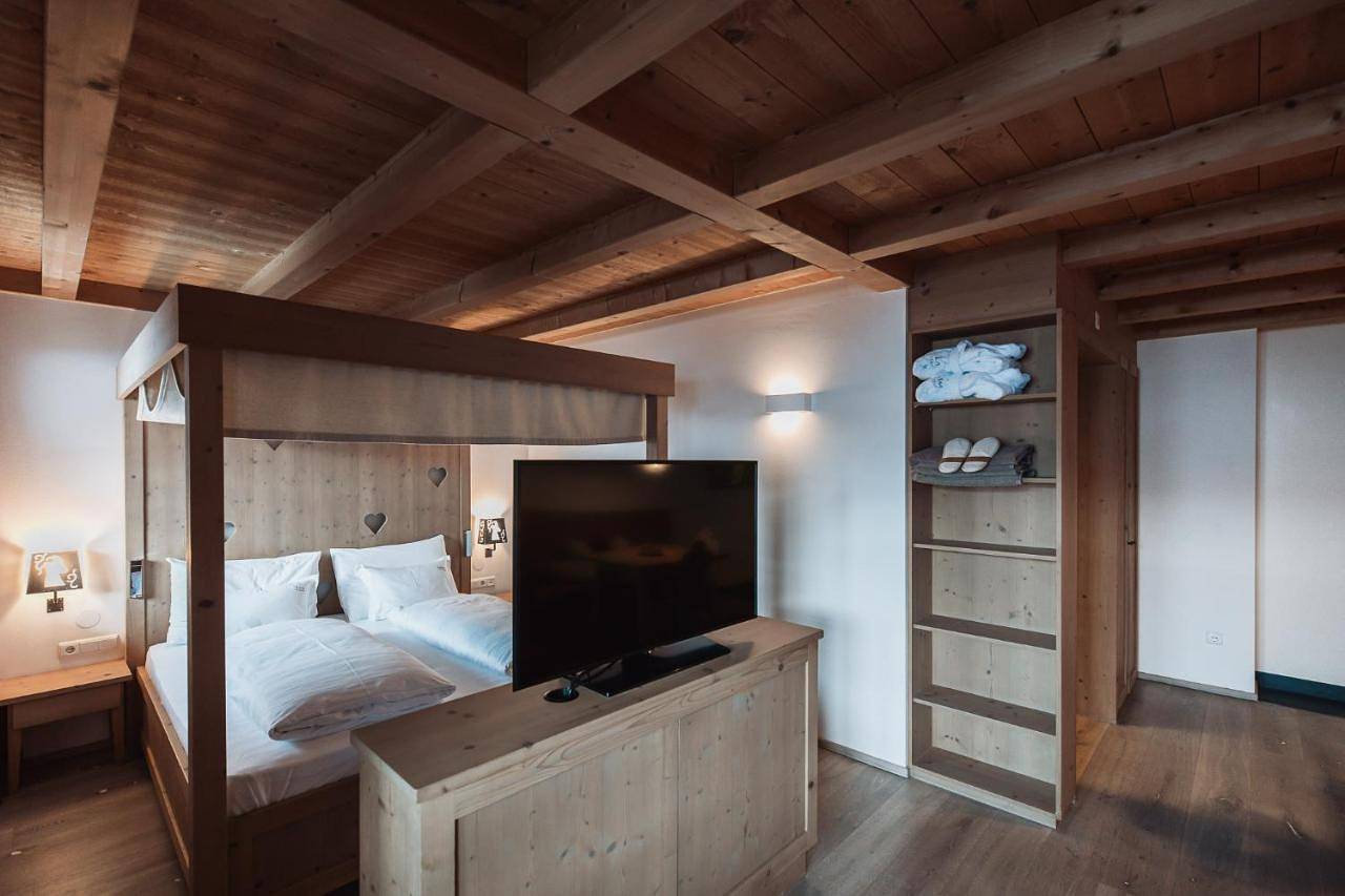 Zin Senfter Residence in San Candido, Karnischer Hauptkamm
