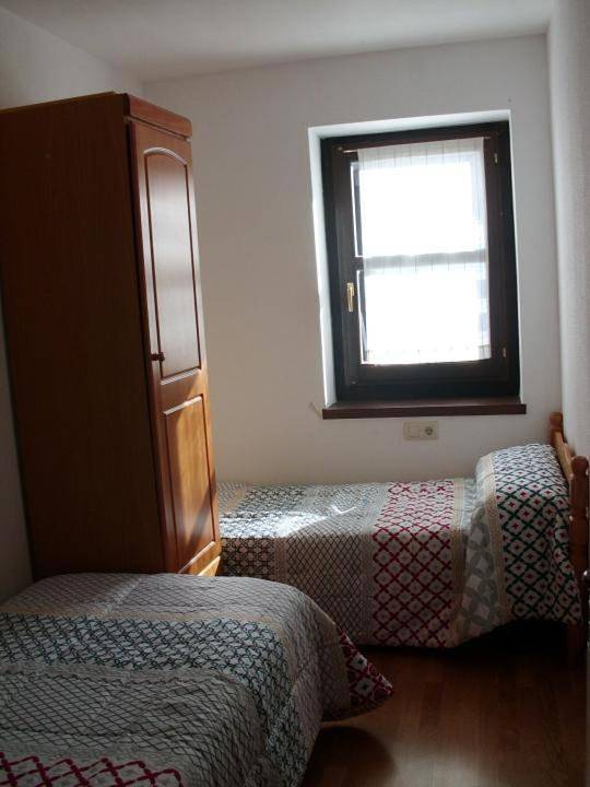 Ferienwohnung für 4 Personen, mit Pool und Garten - 1