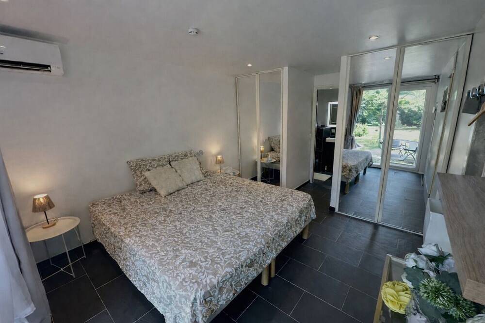 5-bedroom villa with pool in Pégomas, Mediterranean Coast (France)