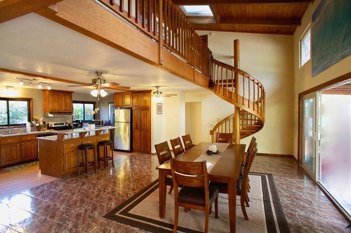 Dom dla 10 osób, z widok i ogród, zwierzęta dozwolone w Oahu