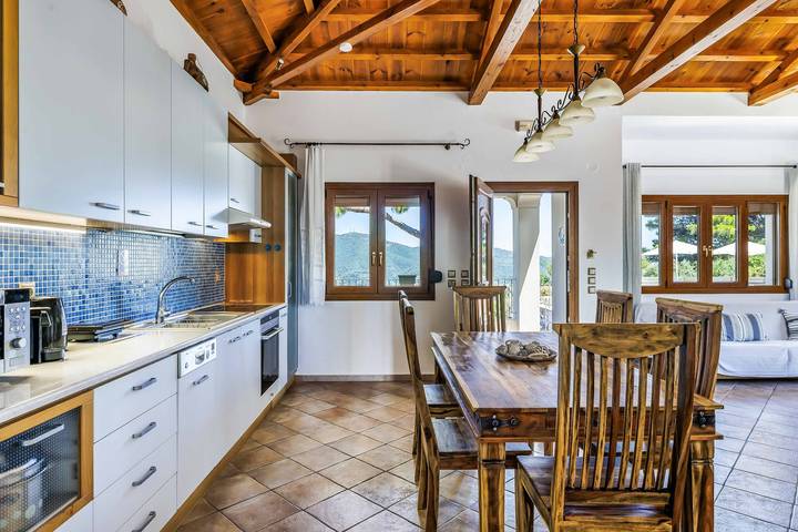 Villa Ouranos Pefkias in Islas Espóradas