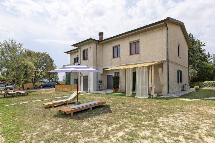 Hel lejlighed, Mini appartamento Terra! - Benvenuti a Villamagna di Volterra! in Volterra, Pisa Provinsen
