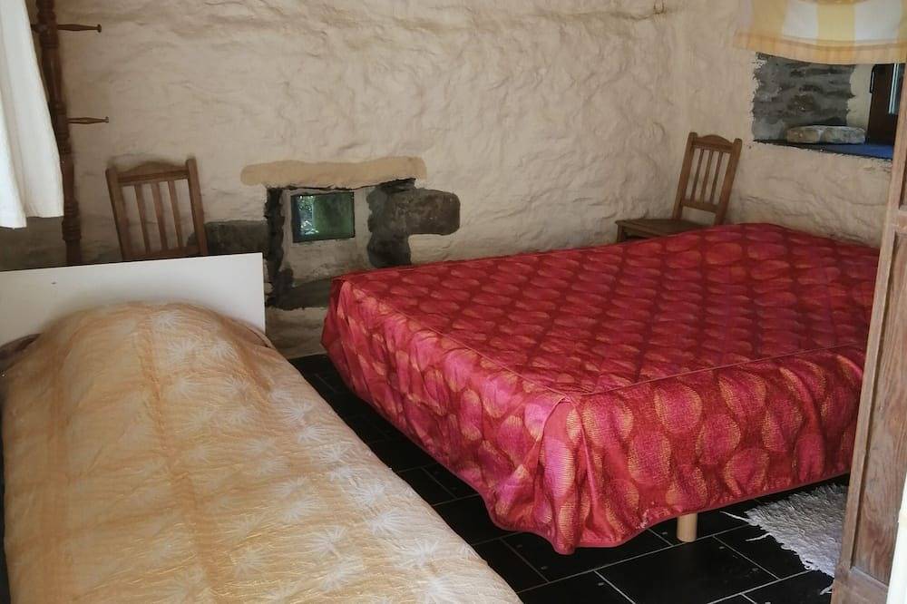 Maison en pleine nature pour 2/4 personnes dans le Parc National des Cévennes in Malons-et-Elze, Parc national des Cévennes