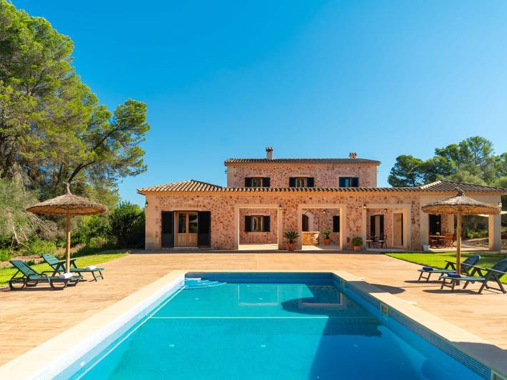 Ferienhaus für 13 Personen, mit Pool und Garten sowie Terrasse, mit Haustier - 1