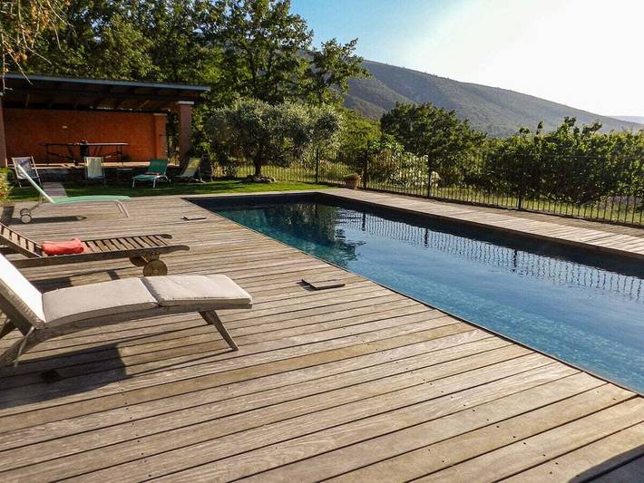 Maison de vacances pour 9 personnes, avec Terrasse ainsi que Jardin et Piscine à Bonnieux