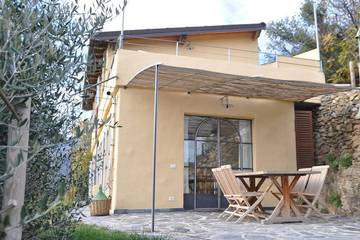 Ferienhaus für 6 Personen, mit Terrasse und Garten, mit Haustier in Dolcedo