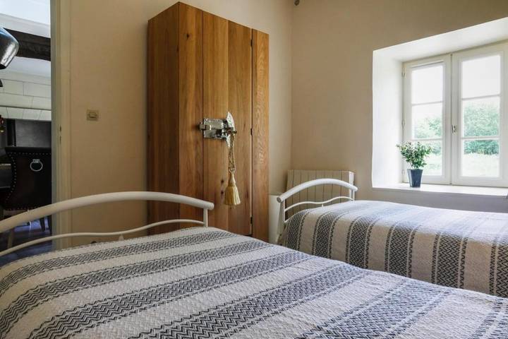 Maison de campagne pour 8 personnes, avec vue ainsi que jardin et piscine à Continvoir - 4