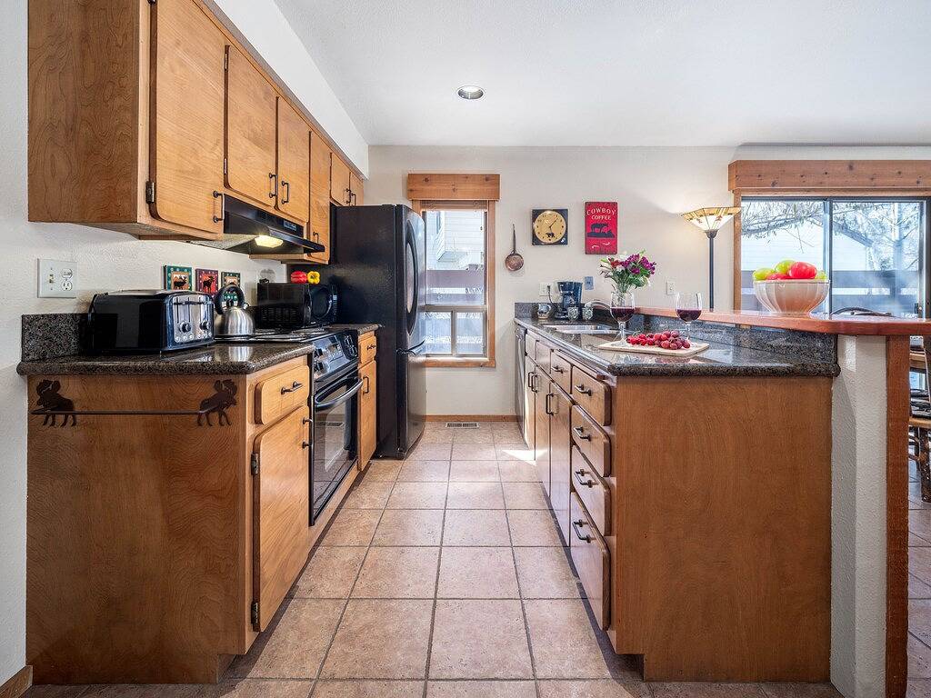 Rmr: Western Ambiente und tolle Aussicht vom 2 Schlafzimmer + Loft + Free Fun! in Moose Wilson Road, Grand Teton Nationalpark