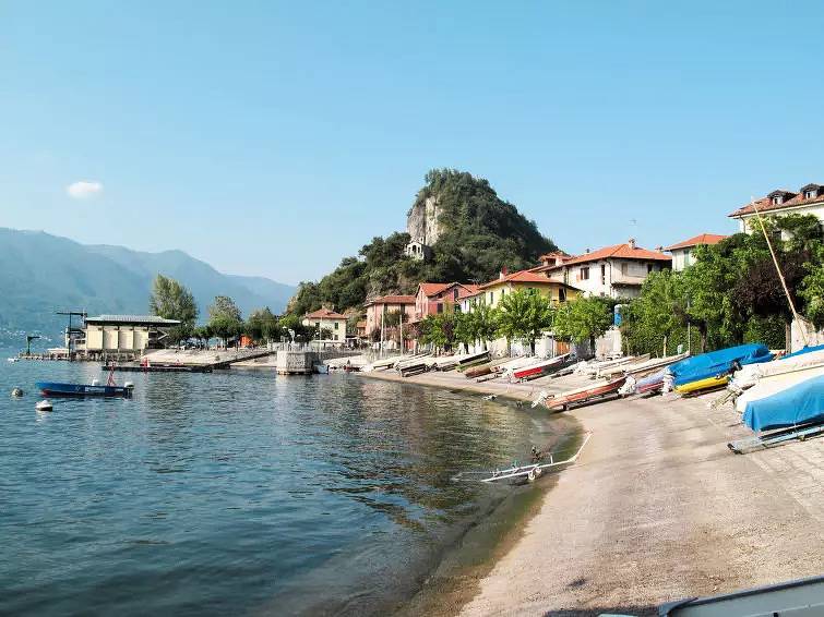 Haus 5 Personen in Castelveccana, Lago Maggiore (Lombardei)