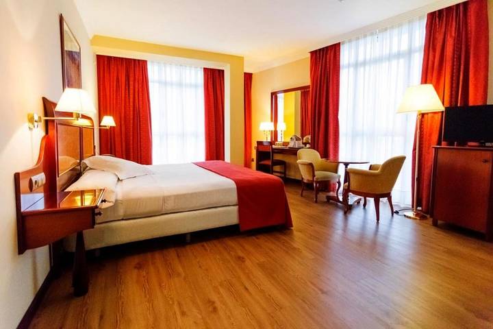 Hotel para 10 personas - 1
