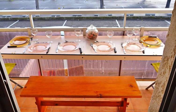 Gîte pour 6 personnes, avec balcon et vue dans Plage d'Honneur