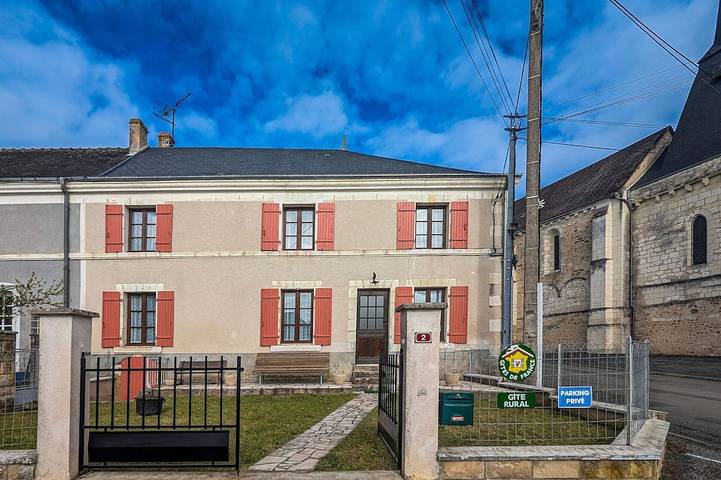 Gîte pour 10 personnes, animaux acceptés à Gehée