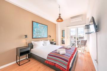 Vacation Rental for 6 Guests in Arroios, Lisbon District, Picture 1