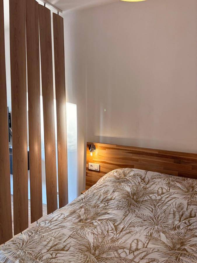 Gîte pour 2 personnes, avec terrasse ainsi que vue et jardin dans Vauban - 3