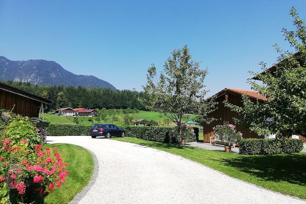 Ganze Wohnung, Cozy apartment in the mountains near Salzburg in Bayerisch Gmain, Bayerische Alpen