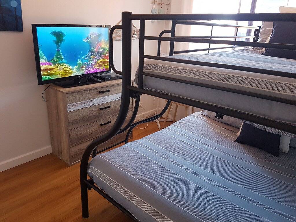Ganze Wohnung, 242 Schritte zum Strand von Grange mit kostenlosem Wlan und Netflix in Adelaide, South Australia