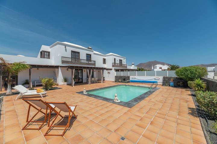 Casa vacanza per 4 persone, con giardino a Playa Blanca