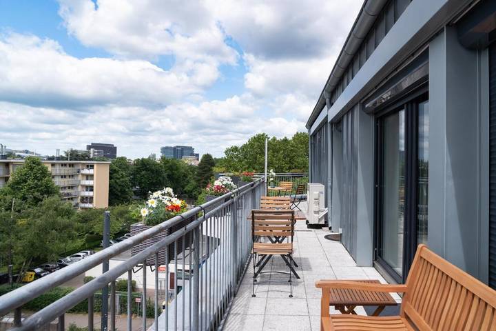 Hotel für 10 Personen, mit Balkon und Terrasse sowie Sauna in Düsseldorf - 2