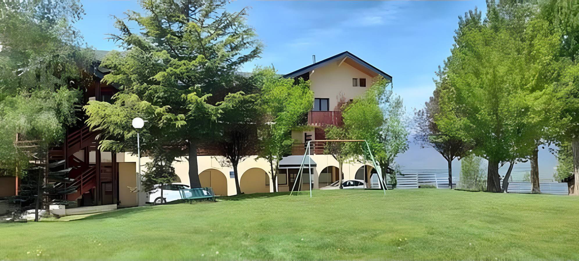 Ganze Wohnung, Apartment 'Cocon Pour Deux À La Montagne' mit Bergblick, Balkon und Wlan in Sainte-Léocadie, Parc naturel régional des Pyrénées catalanes