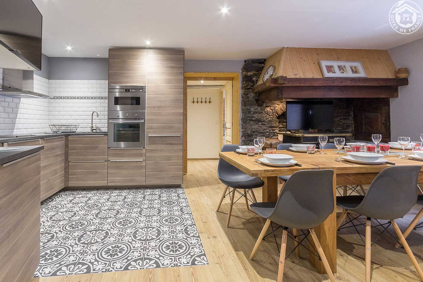 Le Rocher in Sainte-Foy-Tarentaise, Macizo del Ruitor