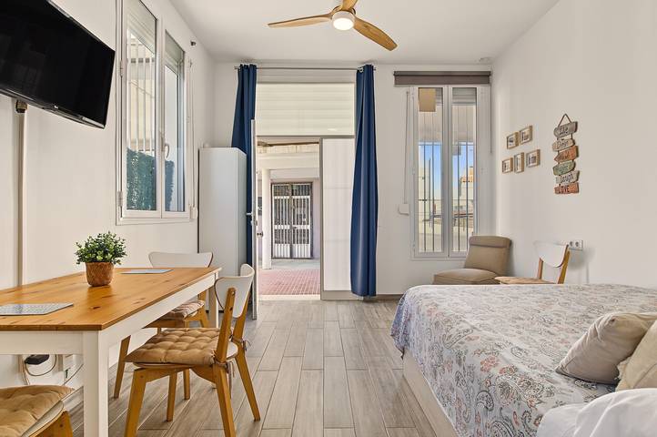 Hel lägenhet, Apartment 'Calma' with Wi-Fi in Playa de Los Lances, Tarifa