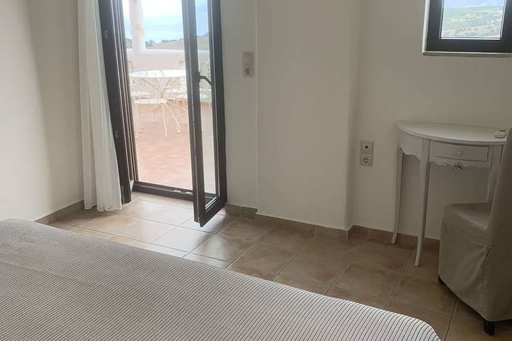 Ferienhaus für 4 Personen, mit Balkon und Garten in Pitsidia - 2