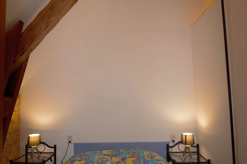 Holiday home 15 km from Sarlat, quiet, beautiful panorama, well located in Beynac-et-Cazenac, Périgord Noir