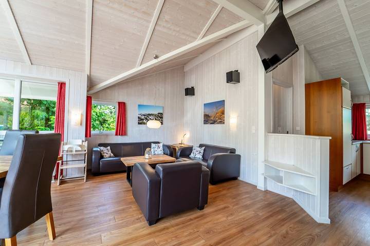 Ferienhaus für 6 Personen, mit Whirlpool und Terrasse sowie Garten und Sauna in der Lübeck - 2