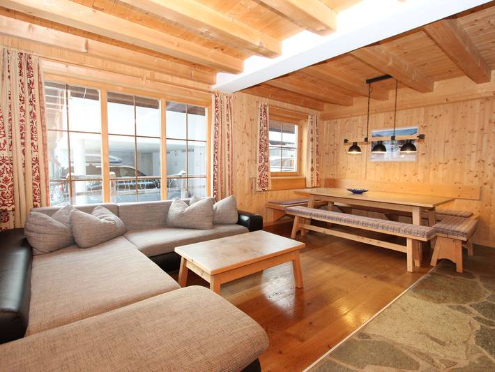 Ferienhaus für 9 Personen, mit Sauna und Terrasse in Hintertux - 2