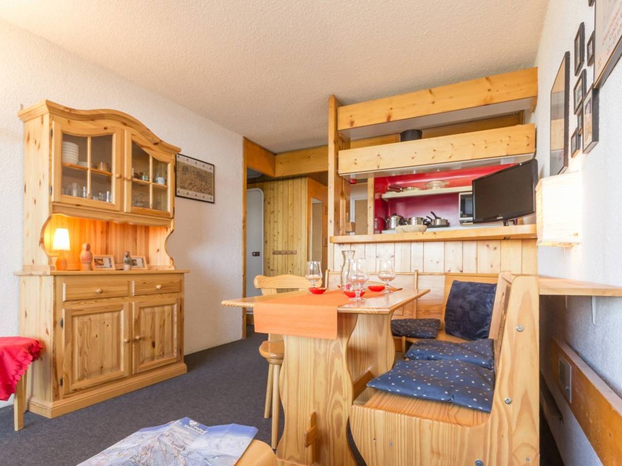 Entire apartment, Appartement lumineux  Centre station  Balcon in Arc 1800, Bourg-Saint-Maurice