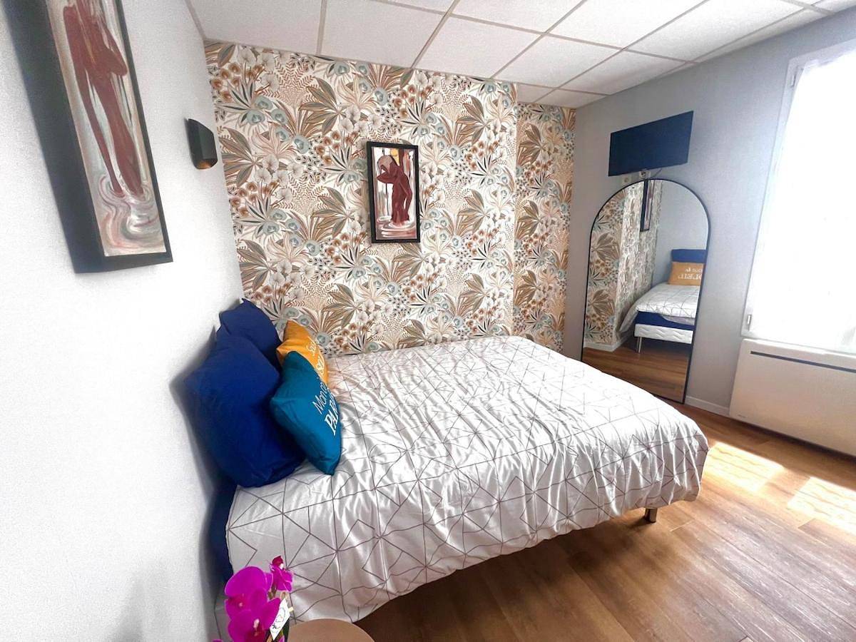 Appartement entier, Studio cosy entre gare et centre ville, toutes commodités à pied in Niort, Région de Niort
