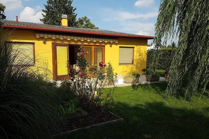 Ferienhaus für 6 Personen, mit Garten in Sankt Andrä am Zicksee