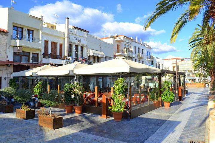 Geheel appartement, Vakantieappartement voor 6 personen met terras in Rethymno (City), Rethymno en omgeving