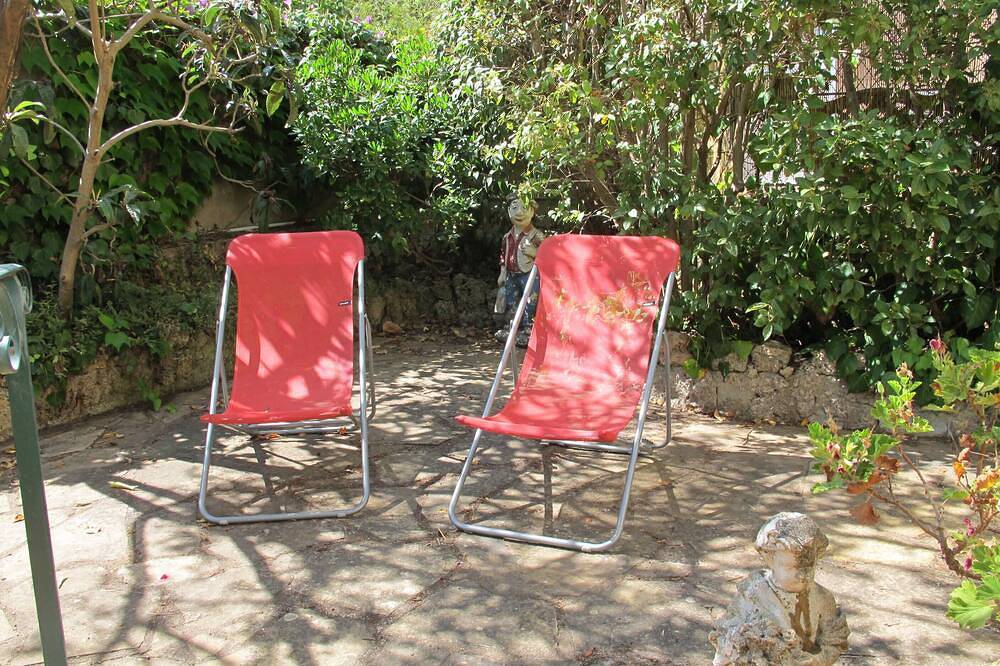 Ganze Wohnung, Appartement type Villa proche de la mer in Agay, Saint-Raphaël