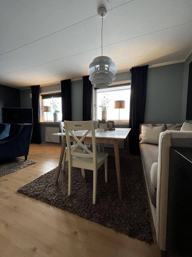 Ferienwohnung für 3 Personen, mit Seeblick und Ausblick sowie Garten - 1