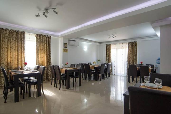 Maison d’hôte pour 2 personnes, avec piscine et jardin dans Constanța - 4