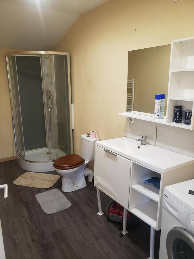 Gîte pour 5 personnes, avec Terrasse et Vue à Pont-Trambouze - 3