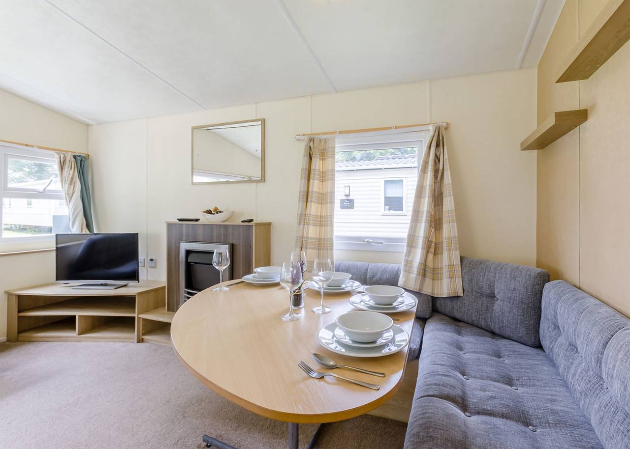 Silver 2 Bedroom Caravan, Sleeps 6 P in St. Helens, Isle of Wight