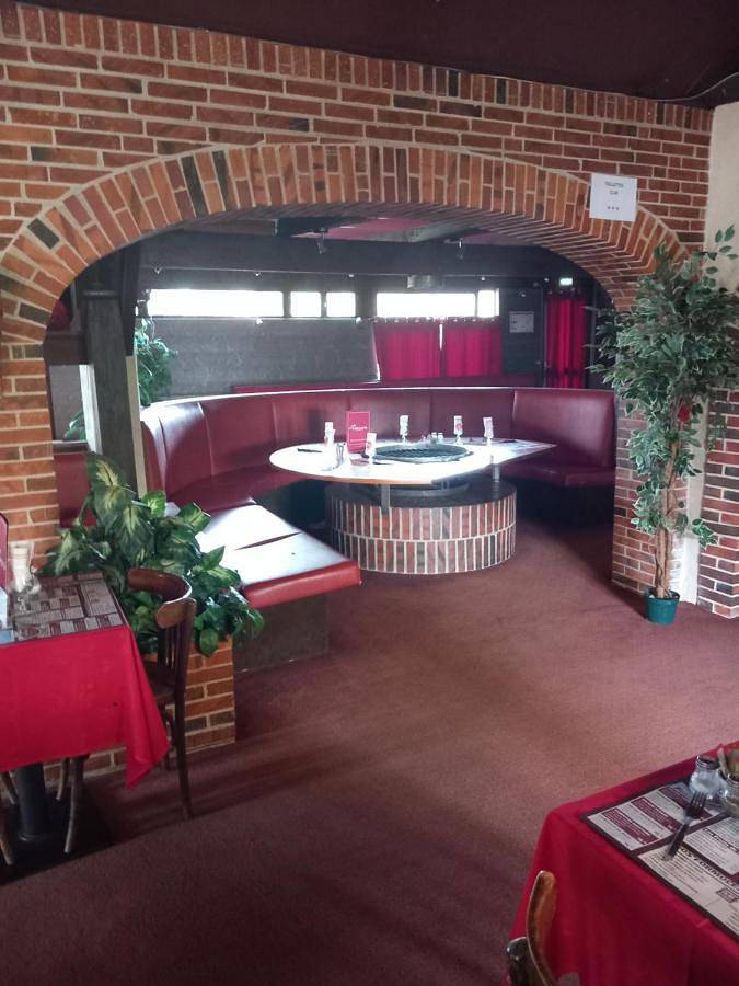 Hôtel pour 2 personnes, avec terrasse ainsi que vue et jardin, animaux acceptés à Verneuil-sur-Avre - 3