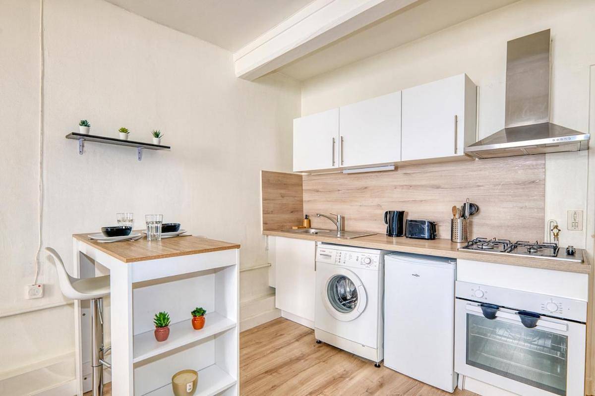 Appartement entier, Studio cosy - Plein coeur de Neuville in Neuville-sur-Saône, Lyon et ses environs