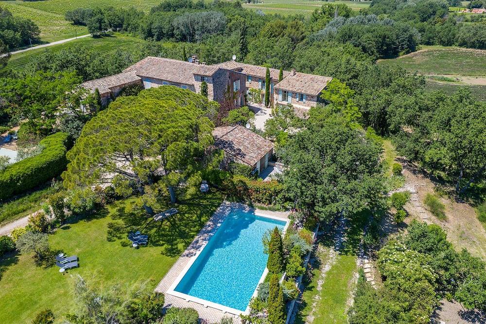 Gîte pour 2 Personnes dans Roussillon, Parc naturel régional du Luberon