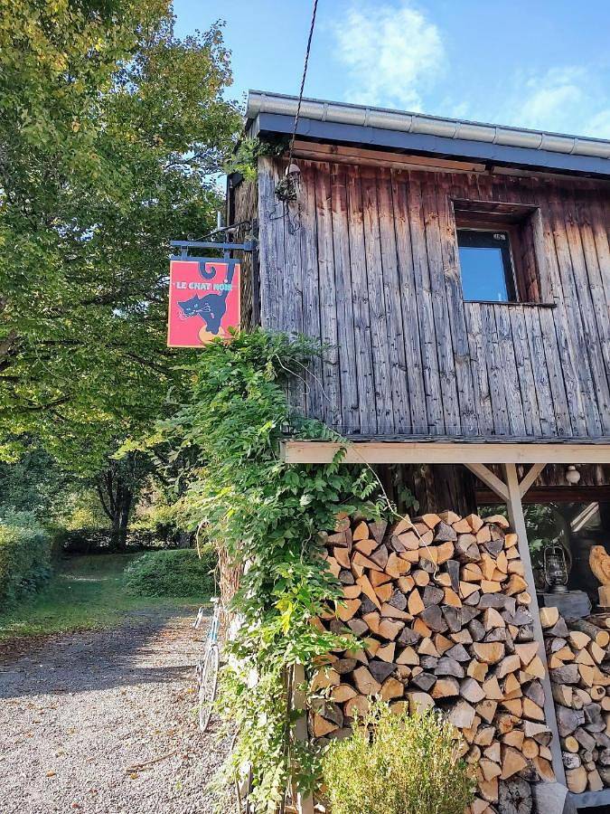 Location de vacances pour 2 personnes, avec jardin ainsi que vue et piscine dans Laforêt - 4