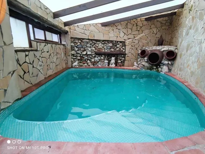 Chalet para 4 personas, con vistas además de piscina y jardín - 1