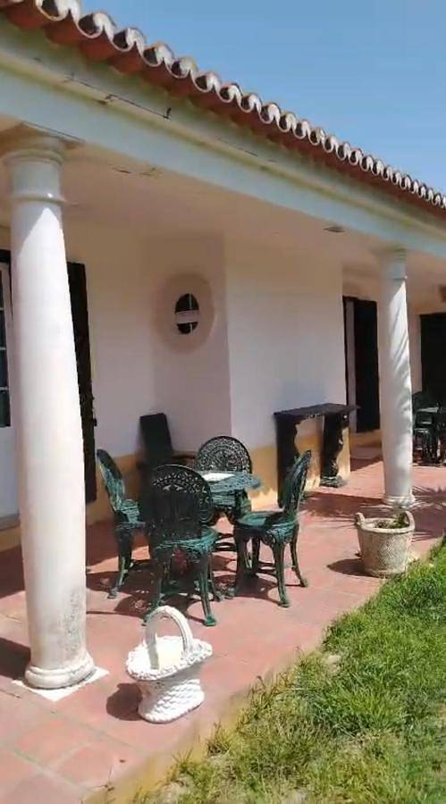 Location de vacances pour 3 personnes, avec balcon et vue ainsi que piscine et jardin dans Santo Estevão - 4