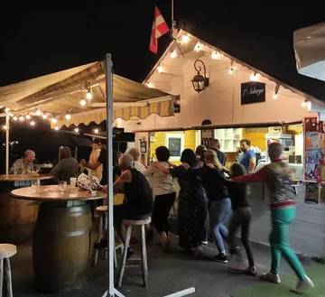 Camping para 4 Personas en Challes-les-Eaux, Bauges, Foto 1